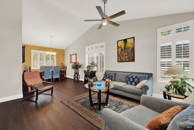 413 Crownpointe Cir, Vacaville, CA 95687