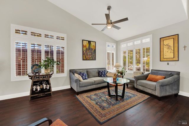 413 Crownpointe Cir, Vacaville, CA 95687