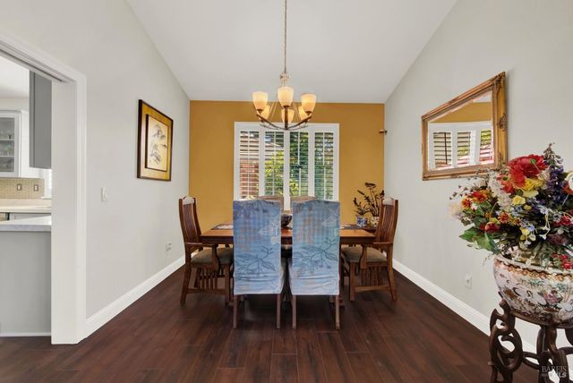 413 Crownpointe Cir, Vacaville, CA 95687