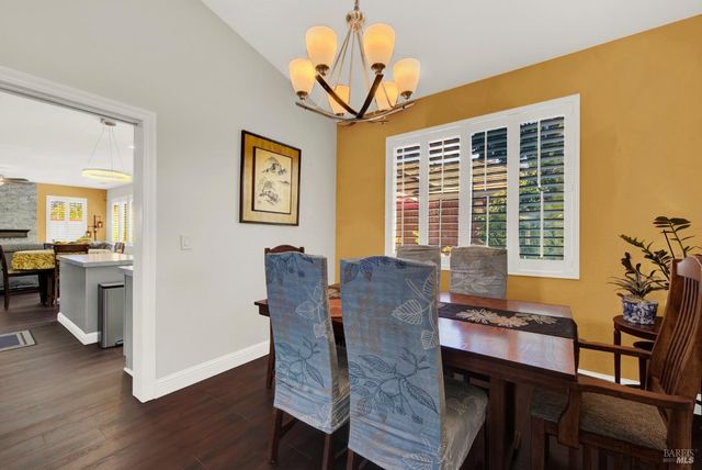 413 Crownpointe Cir, Vacaville, CA 95687