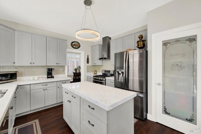 413 Crownpointe Cir, Vacaville, CA 95687