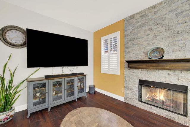 413 Crownpointe Cir, Vacaville, CA 95687