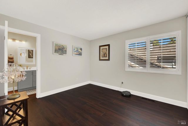 413 Crownpointe Cir, Vacaville, CA 95687