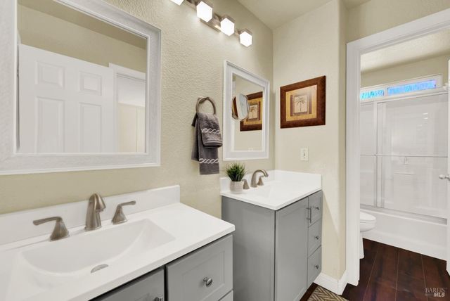 413 Crownpointe Cir, Vacaville, CA 95687