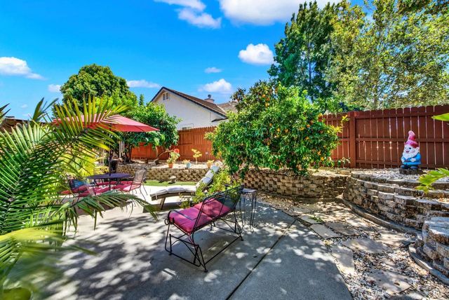 413 Crownpointe Cir, Vacaville, CA 95687