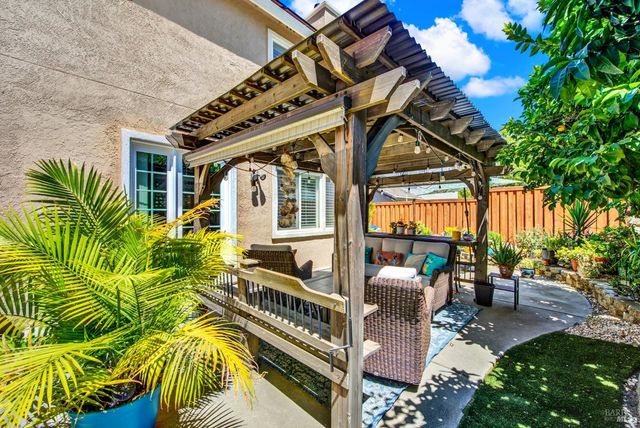413 Crownpointe Cir, Vacaville, CA 95687