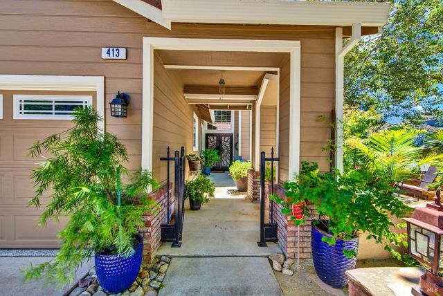 413 Crownpointe Cir, Vacaville, CA 95687