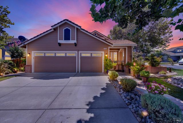 413 Crownpointe Cir, Vacaville, CA 95687