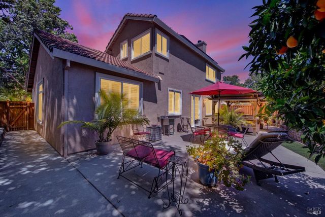 413 Crownpointe Cir, Vacaville, CA 95687
