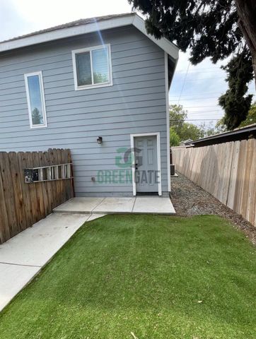 211 Virginia Ave, Modesto, CA 95354