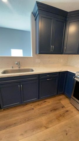 211 Virginia Ave, Modesto, CA 95354