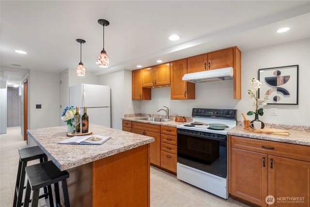 1250 NE 188th Street, Shoreline, WA 98155
