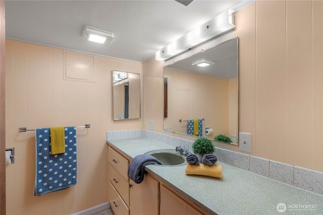 1250 NE 188th Street, Shoreline, WA 98155