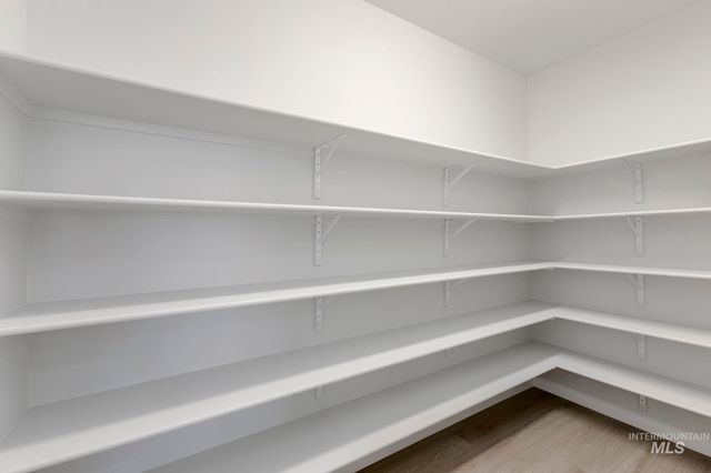 7071 E Amber Springs St, Nampa, ID 83687