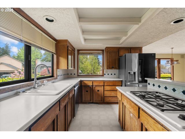 3160 Ne 156TH Ave, Portland, OR 97230