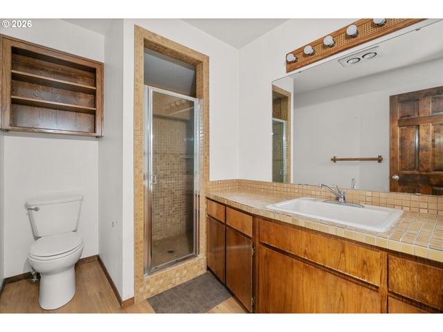 3160 Ne 156TH Ave, Portland, OR 97230