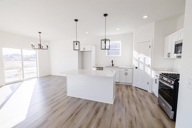 1708 Kyle Circle, Beloit, WI 53511