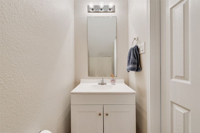 508 Misty Mountain Drive, Fort Worth, TX 76140