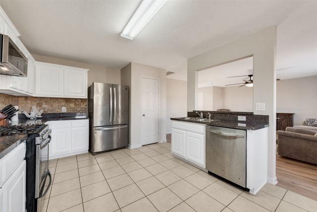 508 Misty Mountain Drive, Fort Worth, TX 76140