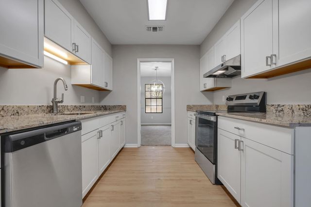 2956 Whirlaway Trail, Tallahassee, FL 32309