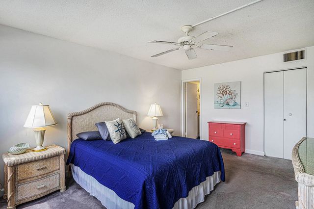 601 Mitchell Dr Apt 401, Myrtle Beach, SC 29577