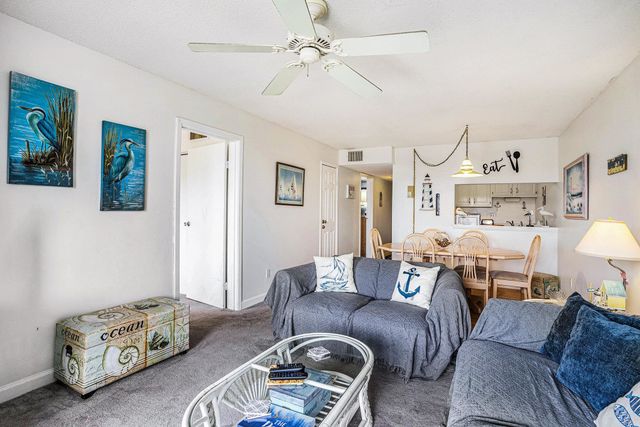 601 Mitchell Dr Apt 401, Myrtle Beach, SC 29577