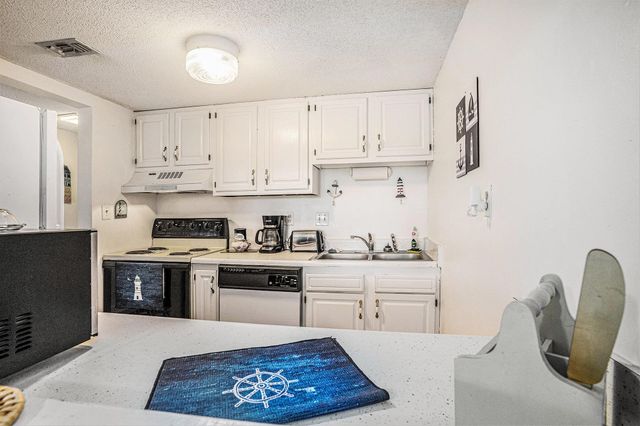 601 Mitchell Dr Apt 401, Myrtle Beach, SC 29577