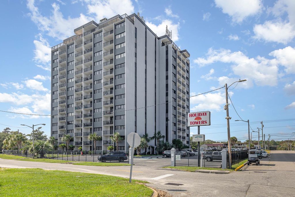 601 Mitchell Dr Apt 401, Myrtle Beach, SC 29577