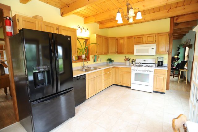 199 Hardwick Farms Road, Hardwick, VT 05843