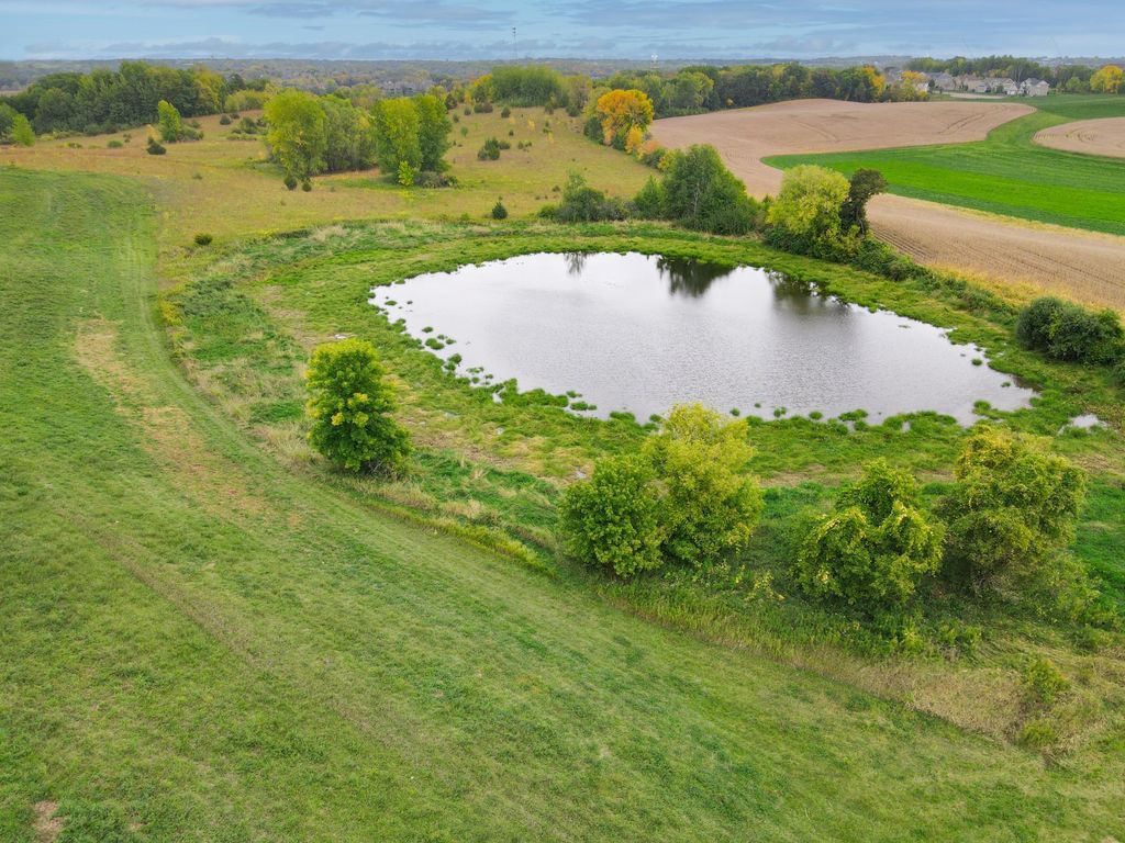 8577 Tellers Road, Chaska, MN 55318 — photo 2