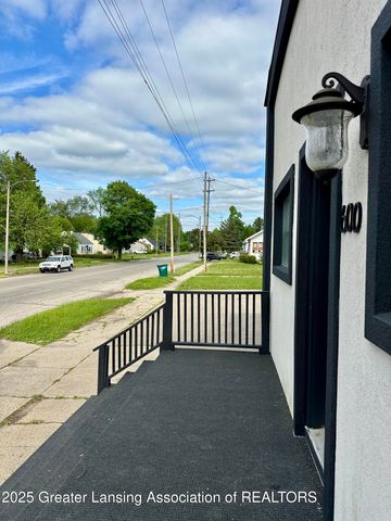 600 E Cavanaugh Road, Lansing, MI 48910