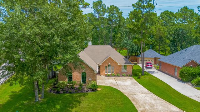 711 Stonewall Jackson Court, Conroe, TX 77302