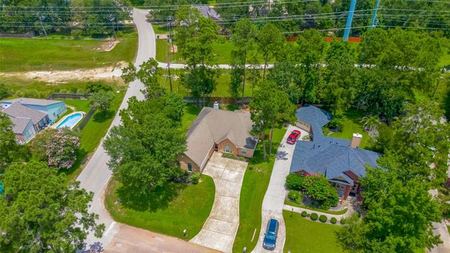 711 Stonewall Jackson Court, Conroe, TX 77302