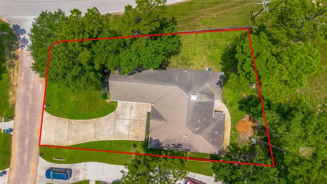 711 Stonewall Jackson Court, Conroe, TX 77302