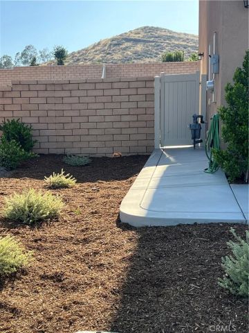 32265 Neal Lane, Menifee, CA 92584
