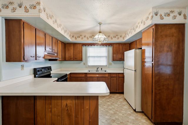 1715 Harrogate Road, Lexington, KY 40505