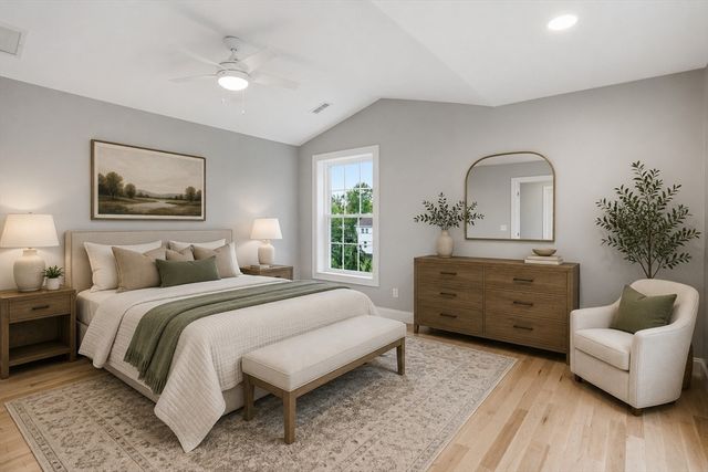 60 Bloor, Warwick, RI 02889