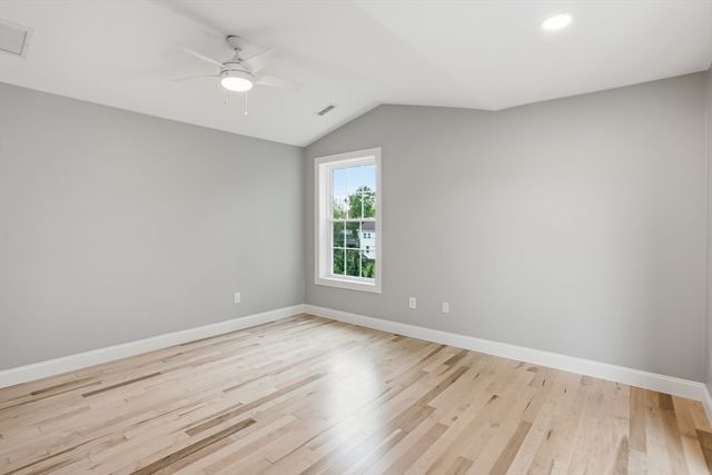 60 Bloor, Warwick, RI 02889
