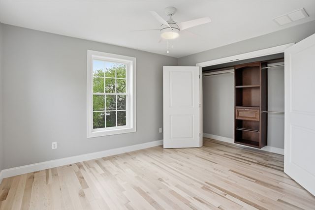 60 Bloor, Warwick, RI 02889