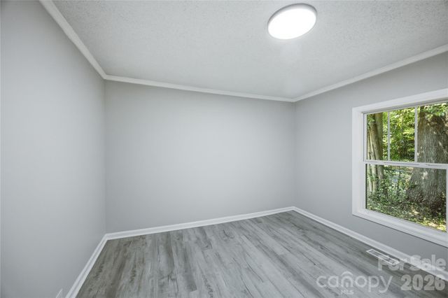 15 Meadowview Avenue, Concord, NC 28027