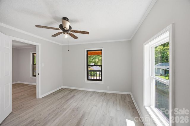 15 Meadowview Avenue, Concord, NC 28027