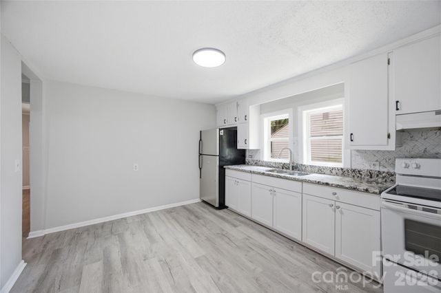 15 Meadowview Avenue, Concord, NC 28027