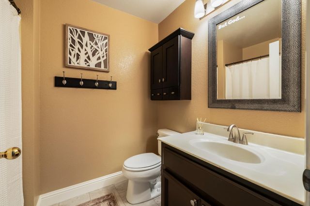 2930 Violet Dr, West Sacramento, CA 95691