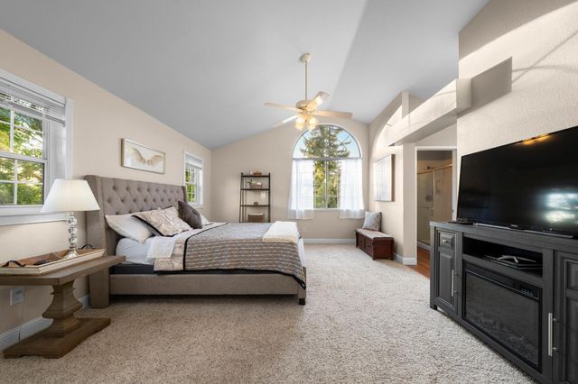 2930 Violet Dr, West Sacramento, CA 95691