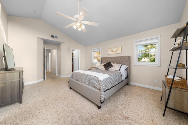 2930 Violet Dr, West Sacramento, CA 95691