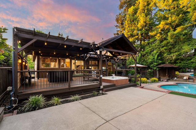 2930 Violet Dr, West Sacramento, CA 95691