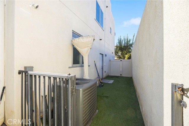 2049 N Orange Olive, Orange, CA 92865