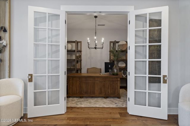 10028 EXHIBITION Circle, Jacksonville, FL 32256