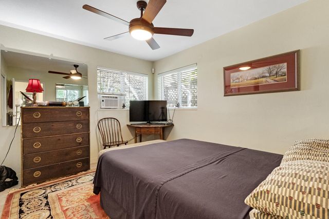 500 NE 14TH Street, Fort Lauderdale, FL 33304