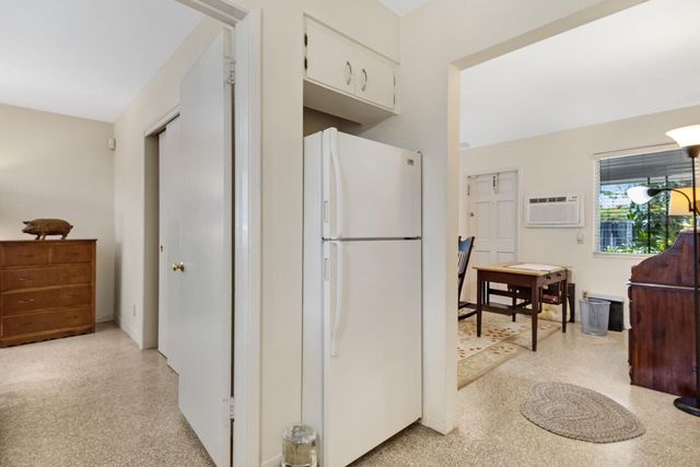 500 NE 14TH Street, Fort Lauderdale, FL 33304